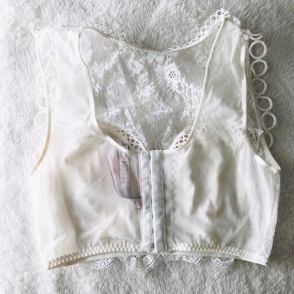 Victoria secret model romantic lace top sleeveless - Picture 3 of 5